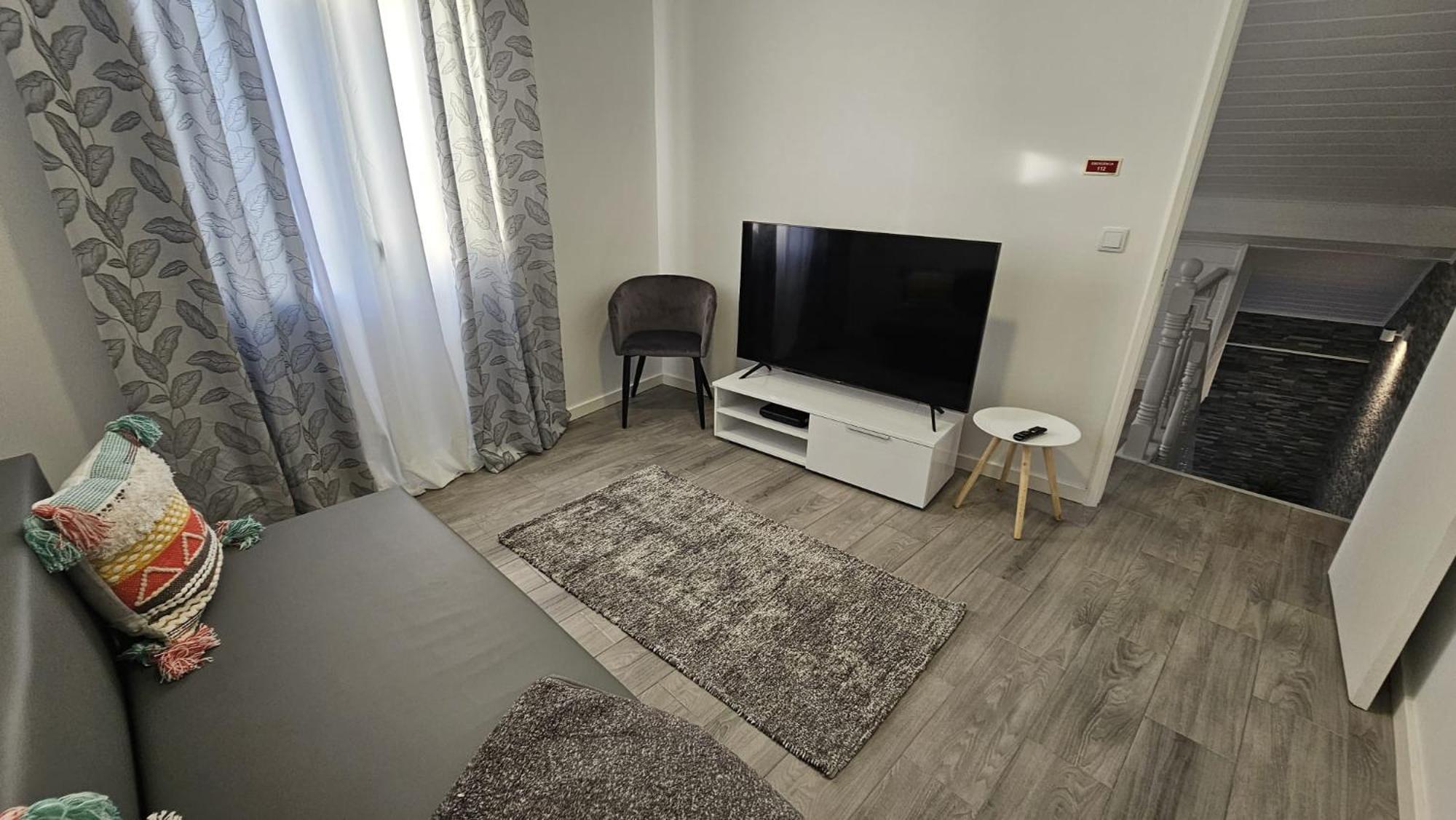 Goncalves Guest House Ponta Delgada  Bagian luar foto